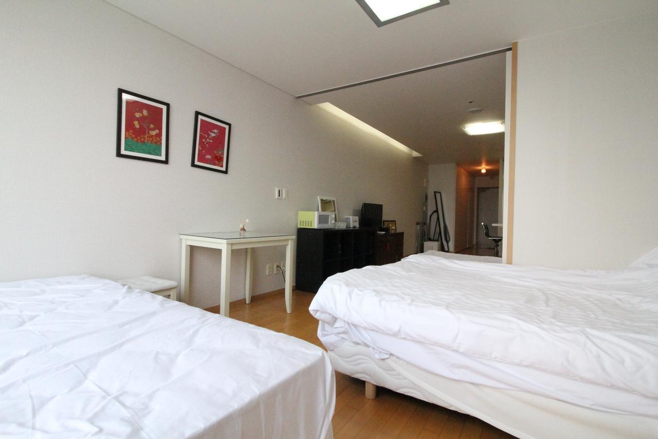 Gangnam Galaxy Lux Apt Gwacheon Eksteriør billede