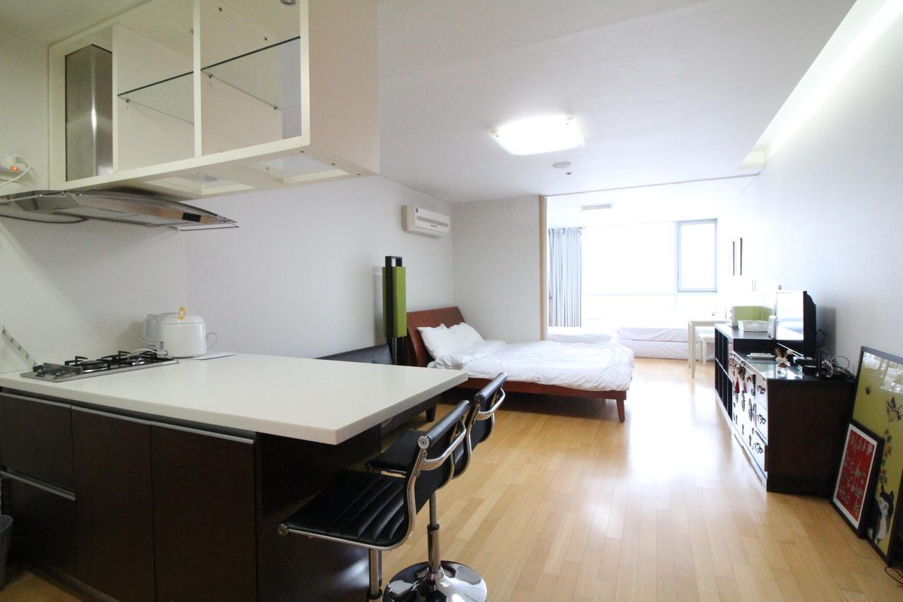 Gangnam Galaxy Lux Apt Gwacheon Eksteriør billede